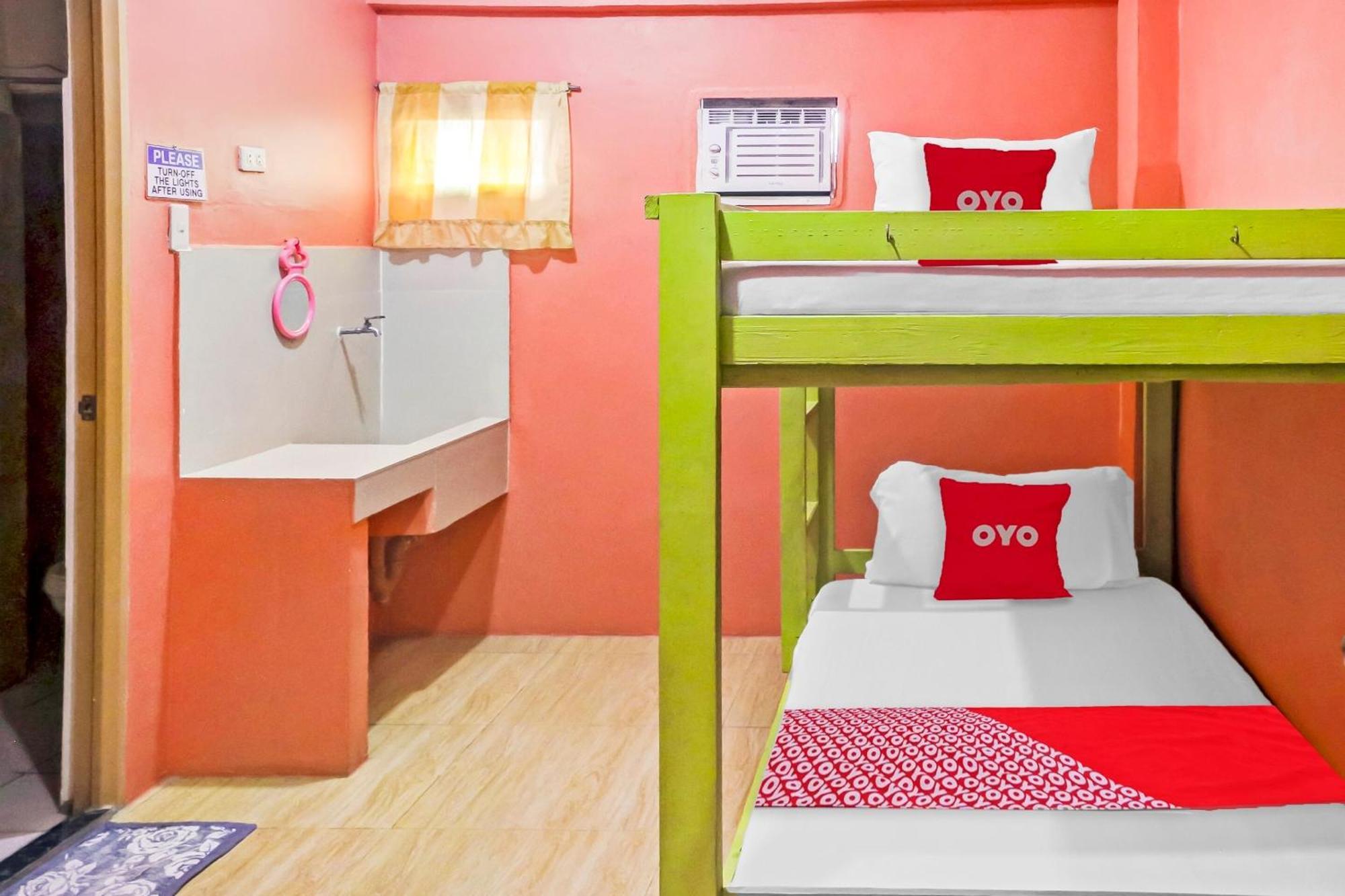Solanos Transient House Hotel Pasay Kültér fotó